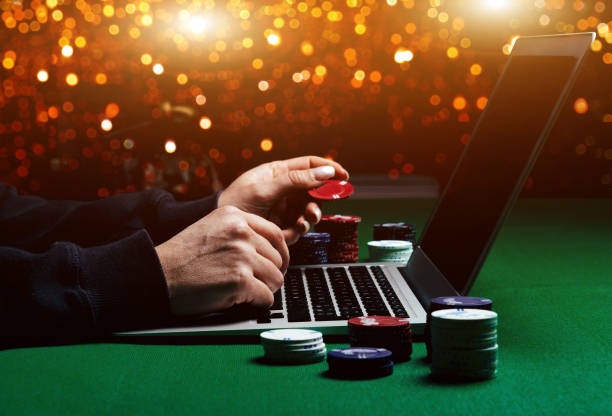sakraljitu Poker Indonesia live dealer table with professional croupier